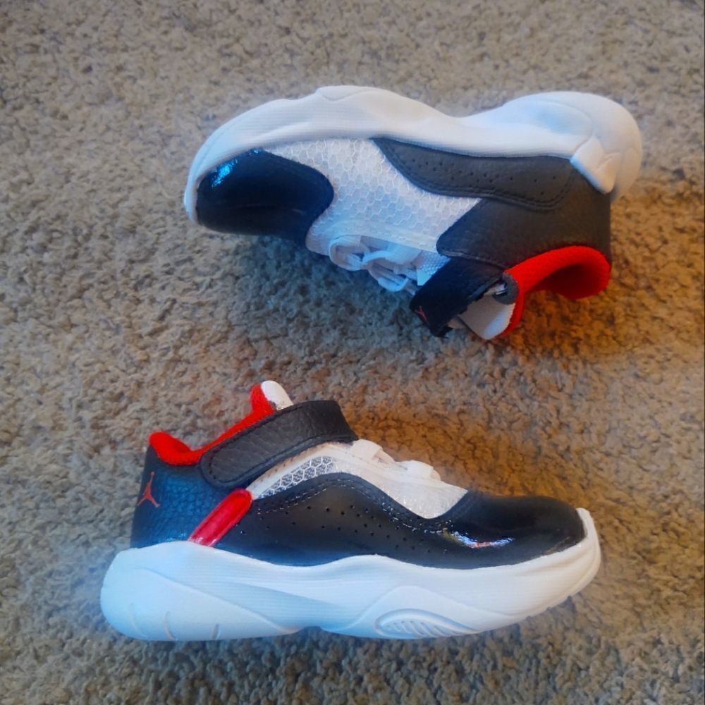 Jordan 11 CMFT Low (TD) Sneakers White/Red/Black BRAND NEW IN BOX